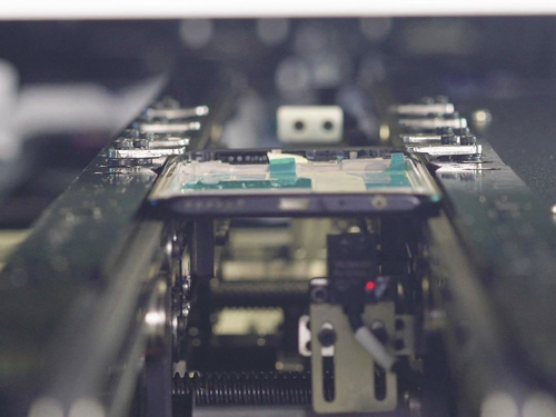 全自動點膠機(jī)如何提高點膠精度